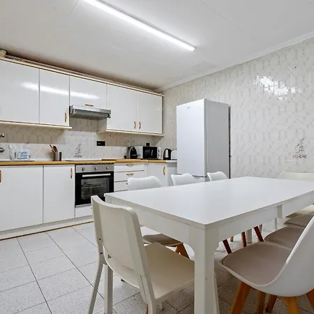 Hauzify I Lleo Appartement